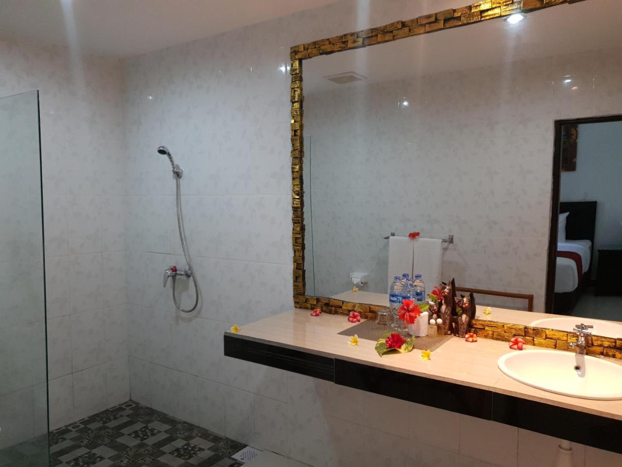 Palm Bamboo Hotel Nusa Dua  Eksteriør bilde